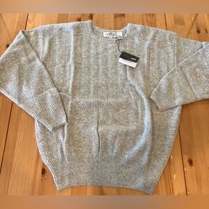 NWT Royal Silk Angora Blend Gray Men's Sweater Grandpa Style. Size XL Unisex